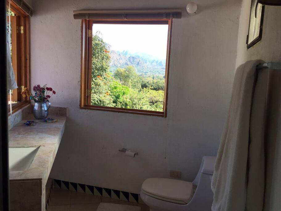 Acogedora Villa Con Alberca Climatizada En El Centro De Tepoztlán Exterior foto